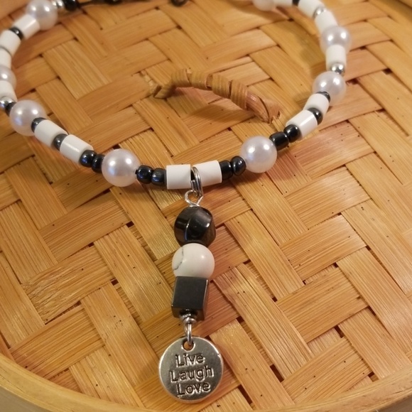 LIVE LAUGH LOVE Ankle bracelet - Picture 4 of 5